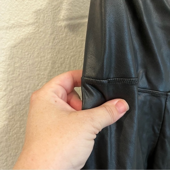 Aritzia Wilfred Free Daria black vegan leather high rise leggings size xsmall - Picture 9 of 16